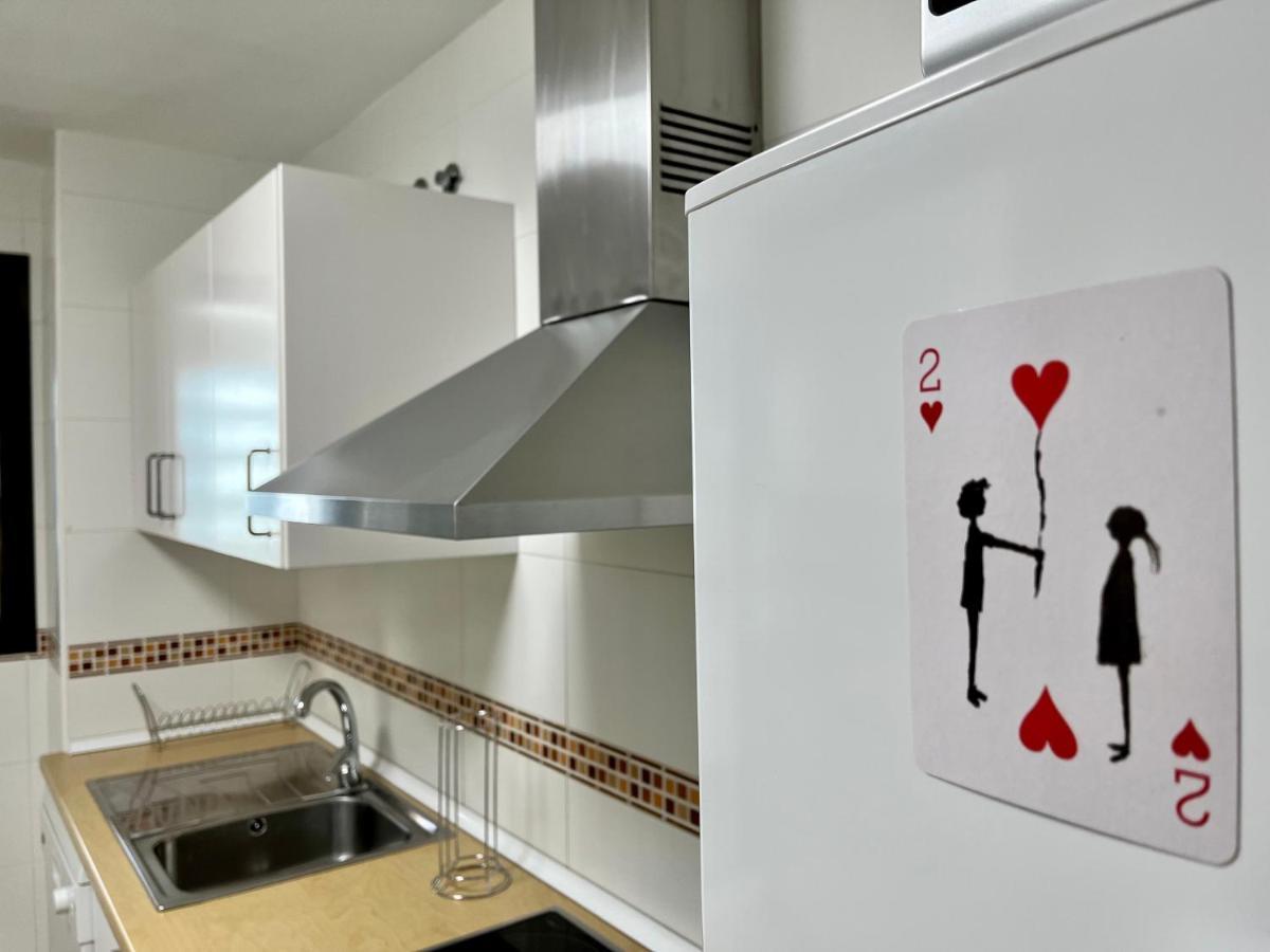 Quiet & Spacious Apt @ Golf Course W/ Roof Terrace San Roque  Luaran gambar